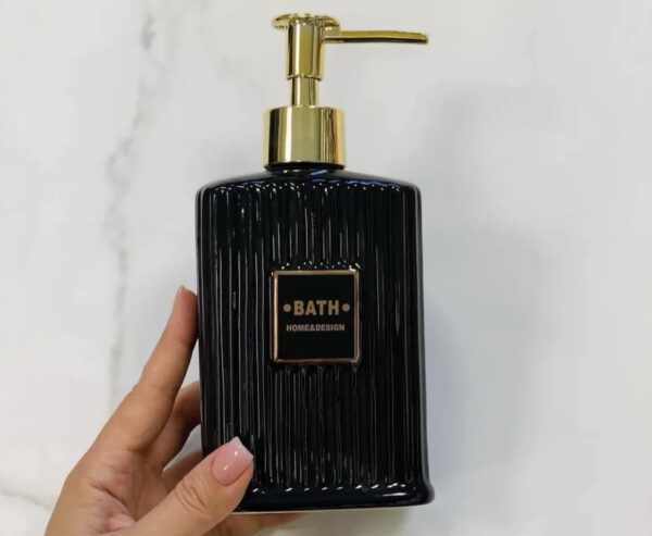Obsidian Noir Bath Set - Image 4