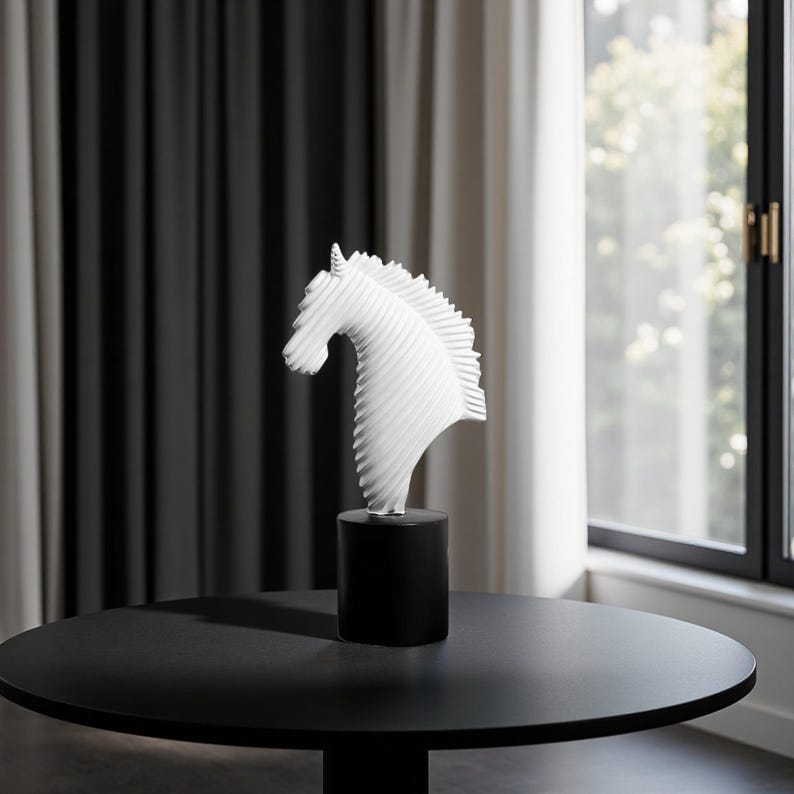 Striped Horse Head Sculpture - Image 4