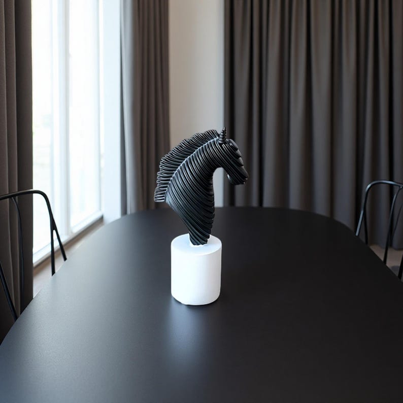 Striped Horse Head Sculpture - Image 5