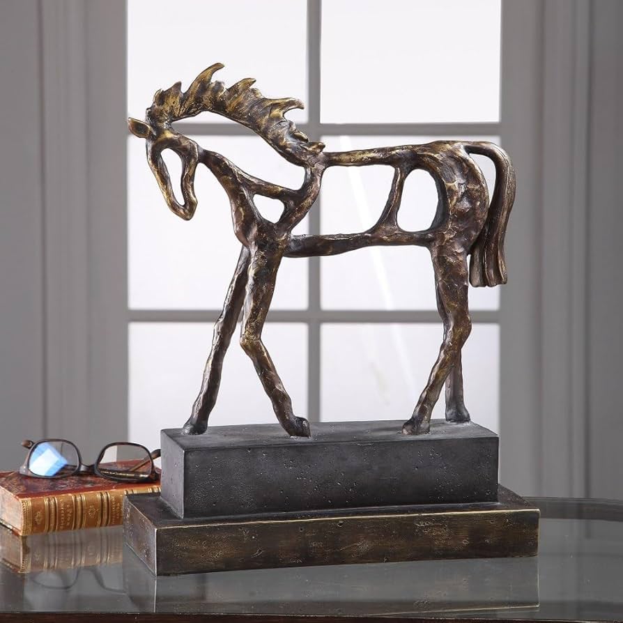 Titan Horse Sculpture - Image 2