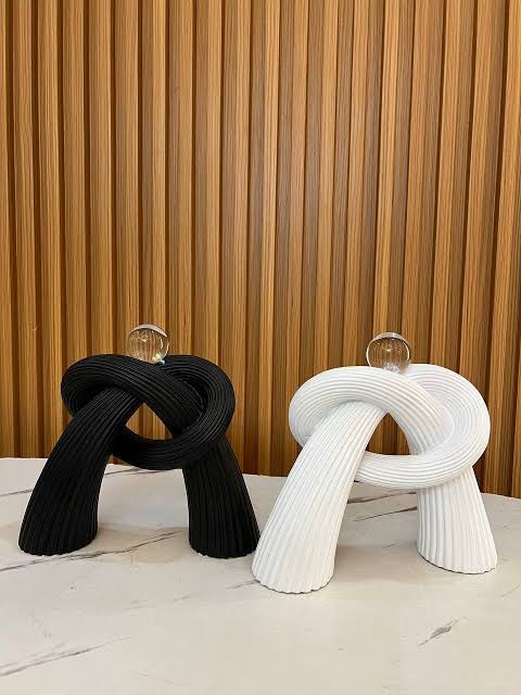 Abstract Knot Sculpture - Image 3